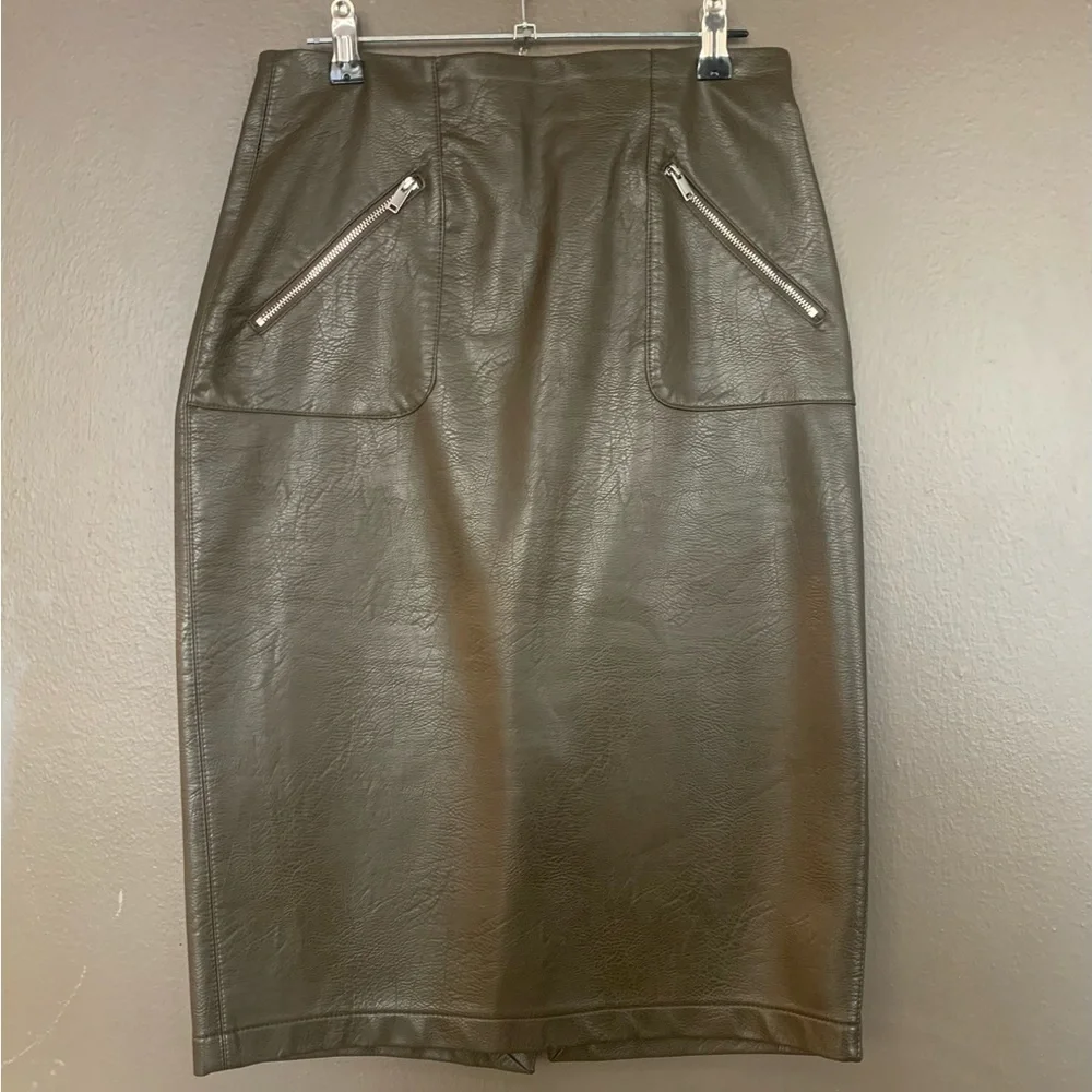 Zara Olive Green Vegan Leather skirt- Small - Picture 3 of 5